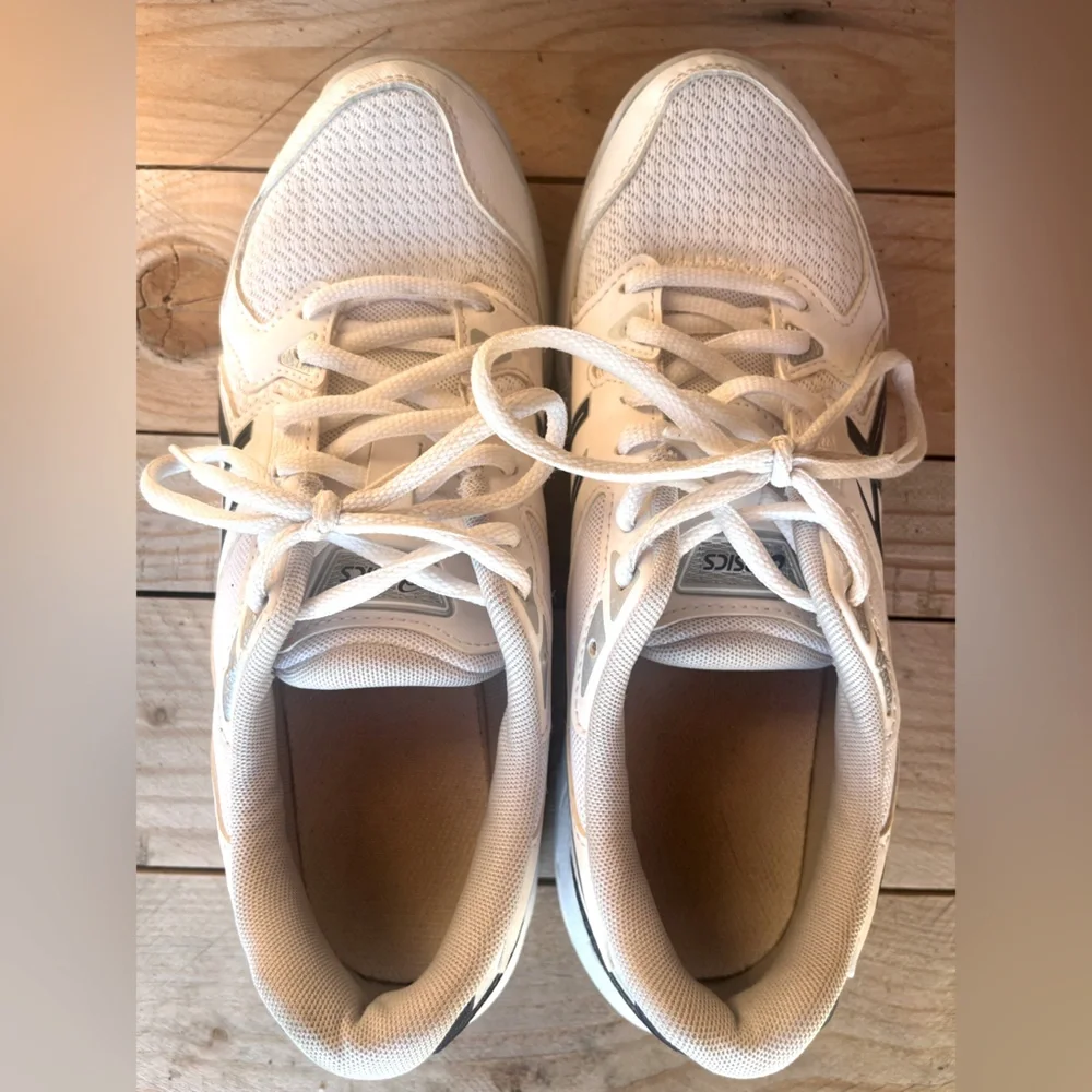 ASICS Women's White, Navy, Silver Athletic Volleyball Sneakers Sz 8